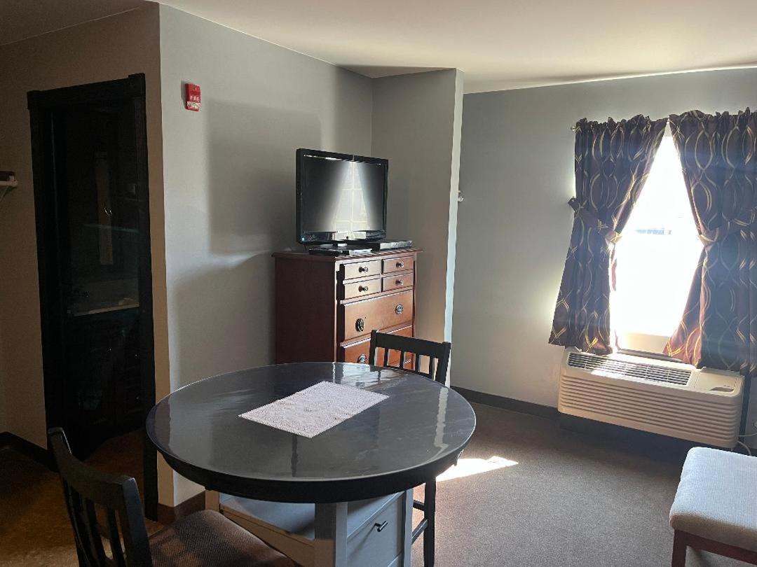 Gamble Farm Inn And Suites Jersey Shore Eksteriør billede